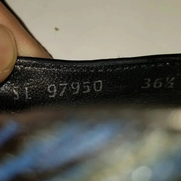 {Stuart Weitzman} Women's Striped Calf Hair Strappy Stilleto Heels - Picture 13 of 15